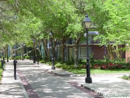 Port_Orleans_French_Quarter