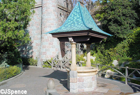 Snow White Wishing Well