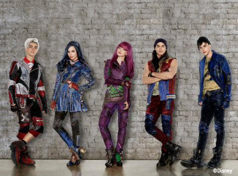 disney-descendants-2-cast.jpg