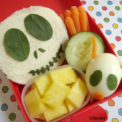 disney-halloween-jack-skellington-bento-box-lunch.jpg