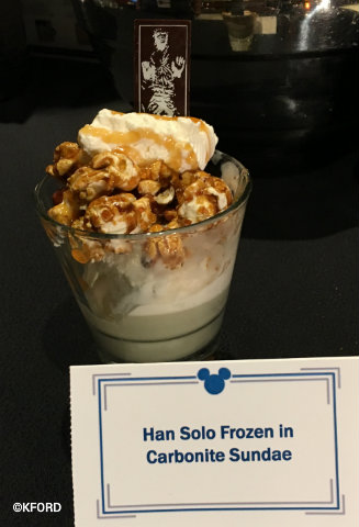 disney-vacations-star-wars-dessert.jpg