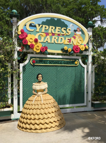 legoland-florida-cypress-gardens-southern-belle.jpg