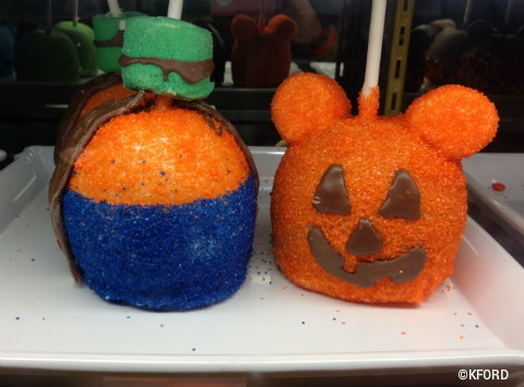 mickeys-halloween-party-candy-apples.jpg