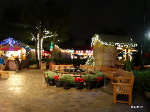 seaworld-christmas-market-fire-pit.jpg