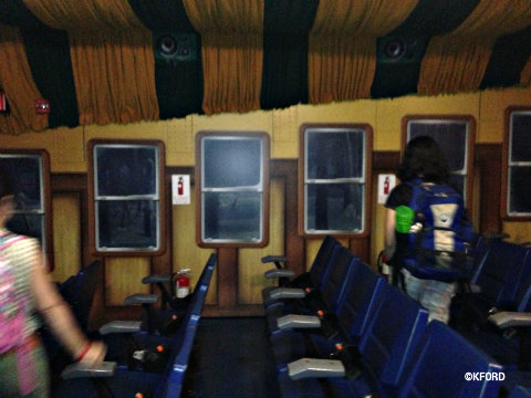 seaworld-polar-express-inside-simulator.jpg