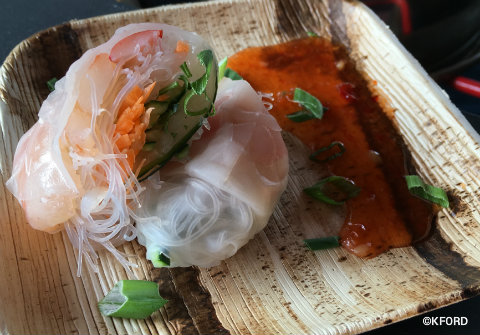 seaworld-seven-seas-food-festival-asian-shrimp-spring-roll.jpg