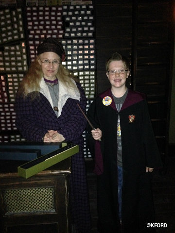 universal-orlando-harry-potter-diagon-alley-wand-ceremony-carter.jpg