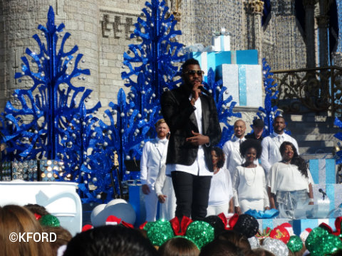 walt-disney-world-christmas-parade-taping-jason-derulo.jpg