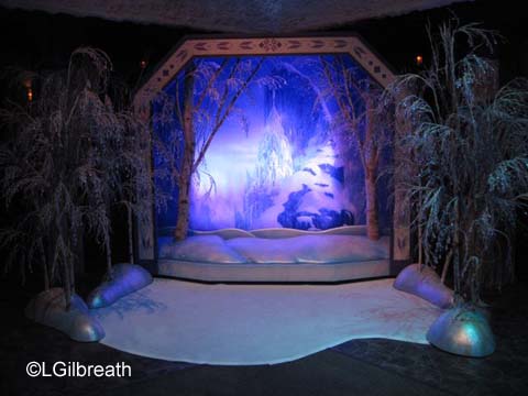 Frozen Pre-show photo backdrop