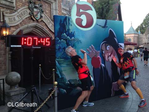 Disneyland 10K 5 mile sign