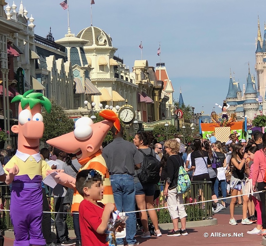 mickey and minnie surprise eggs
