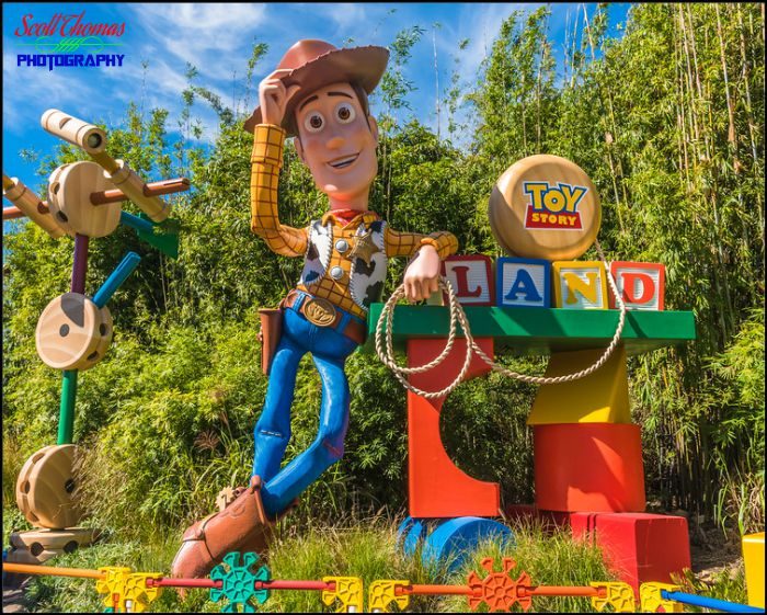 Woody at Toy Story Land Entrance