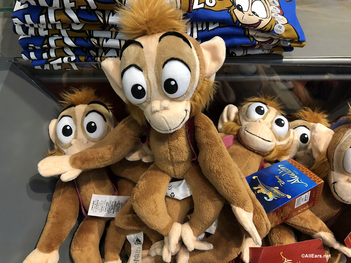 New Aladdin Inspired Merchandise Materializes in Disney World