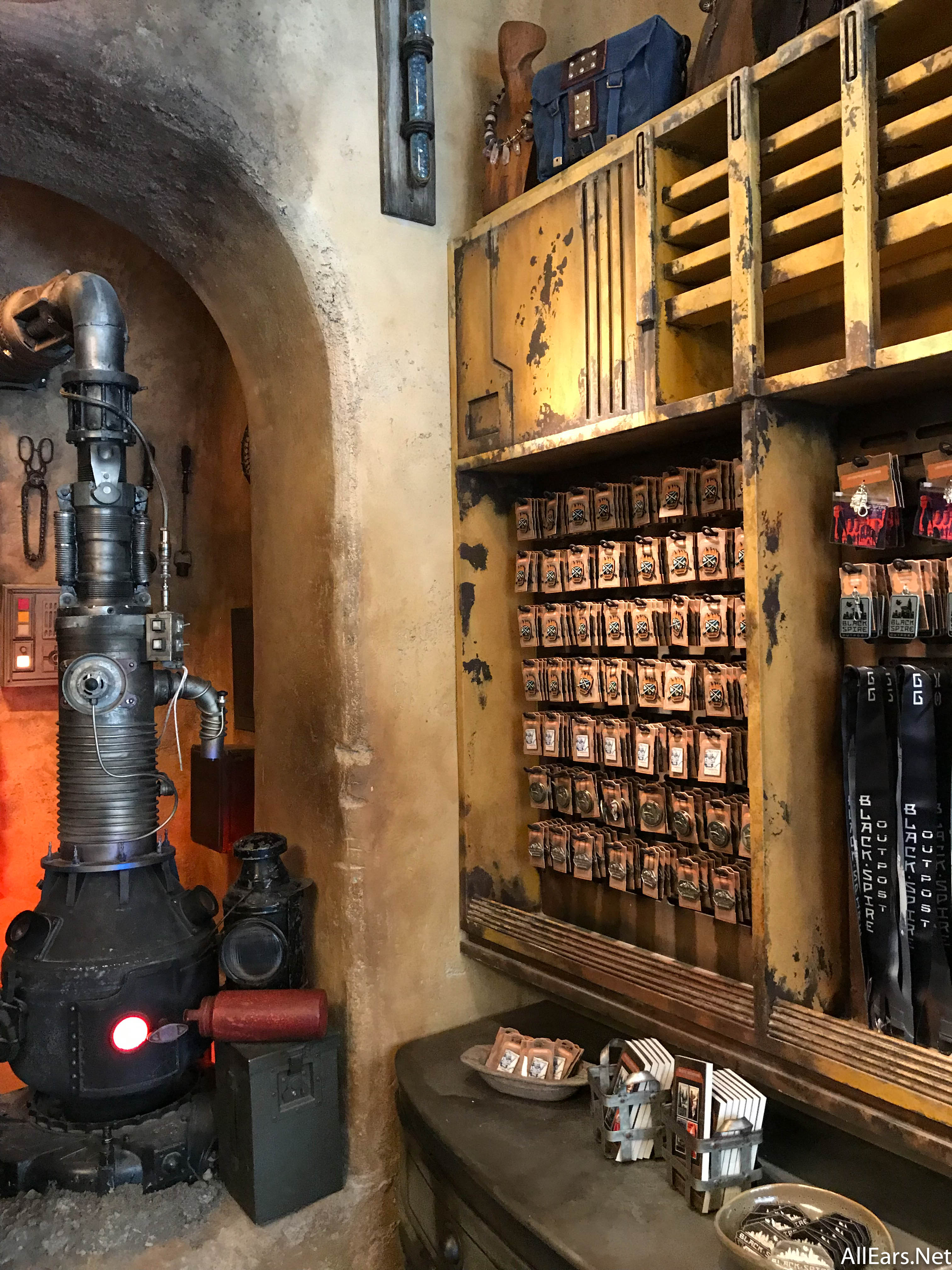 http://allears.net/wp-content/uploads/2019/05/Black-Spire-Outfitters-Star-Wars-Galaxys-Edge-Disneyland-9-2.jpg