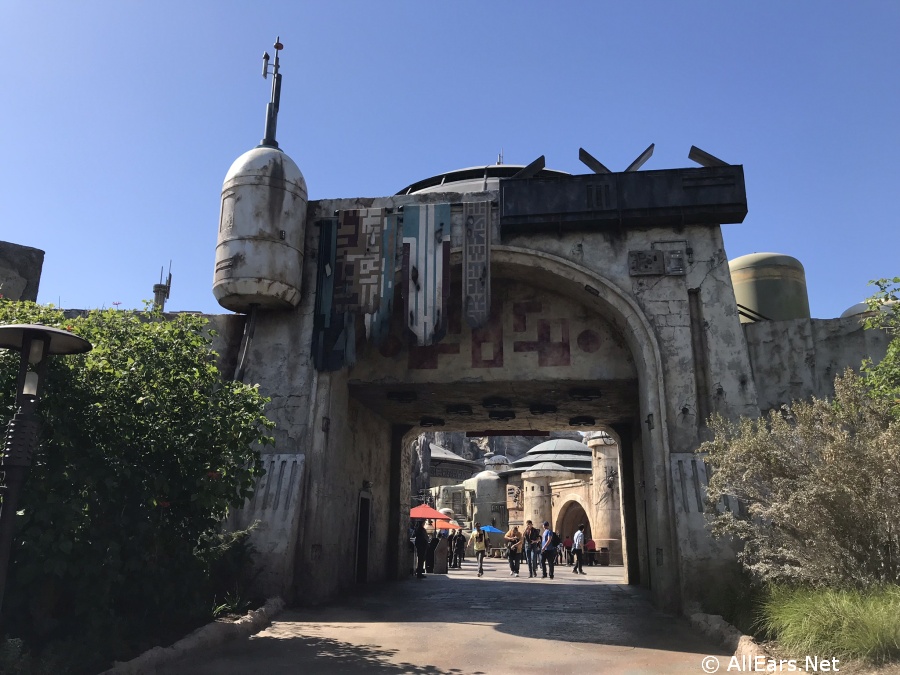 Star Wars Galaxy's Edge