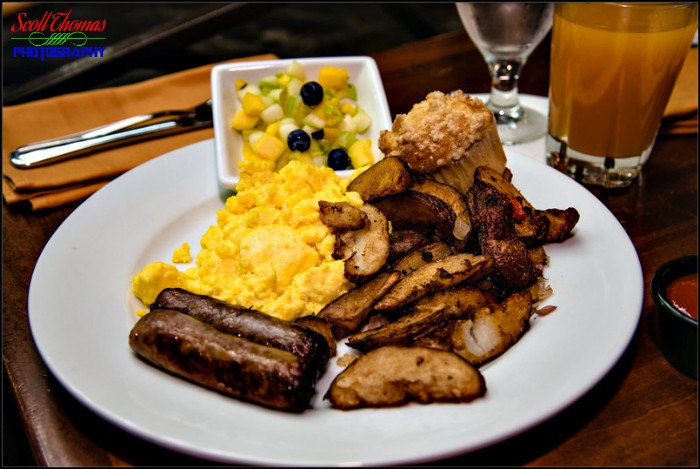 Kona Cafe Polynesian Egg Platter