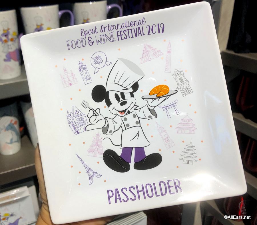 Details about  / DISNEY World Food and Wine 2018 Passholder Mickey Mouse Wooden Cutting Board