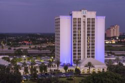B Hotel
