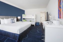 B Hotel