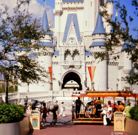 1973-horse-drawn-tram.jpg