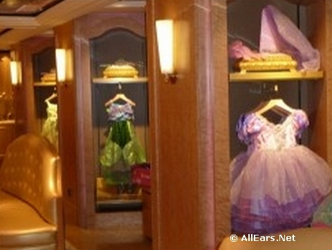 bibbidi-bobbidi-boutique-on-fantasy