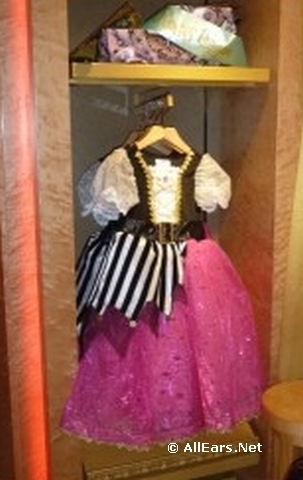 bibbidi-bobbidi-boutique-on-fantasy