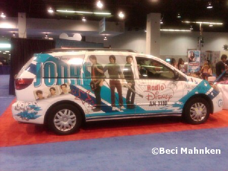 Radio Disney van