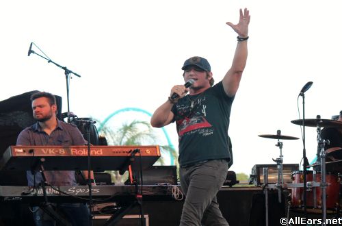 SeaWorld Bands Brew BBQ