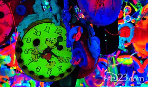Mickey_Popup_Exhibition_Watch_art.jpg