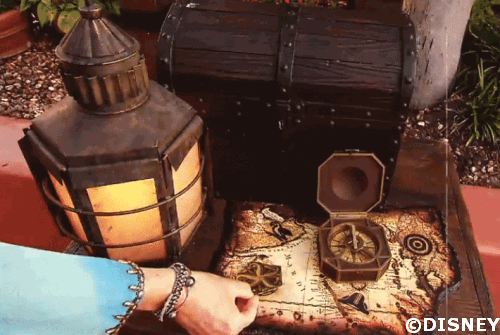 pirates-adventure-compass.gif