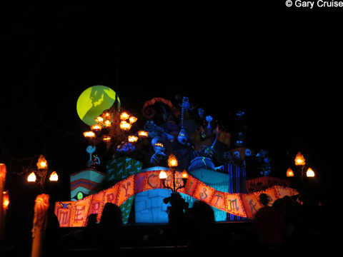 Haunted_Mansion_Entry_with_Oogie_Boogie_and_friends