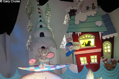 Small_World_Santa_Mail_Box