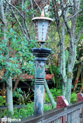 Kali Temple Lamppost