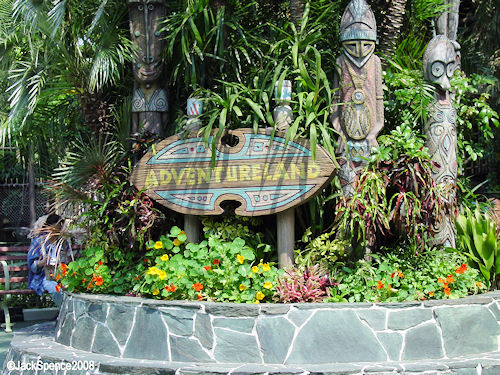 Adventureland Entrance off of The Hub 