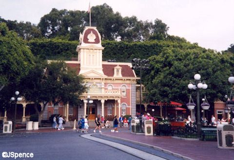 Disneyland City Hall