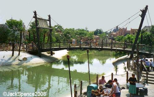 Disneyland Paris Adventure Isle