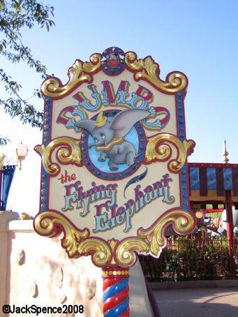Disneyland Paris Dumbo the Flying Elephant