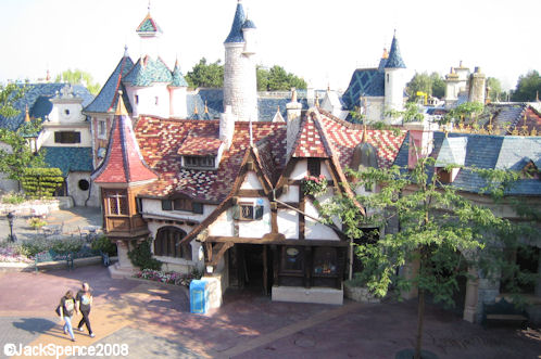 Disneyland Paris - Fantasyland — Part 1 — Castle Courtyard and Carousel 