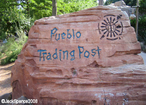 Disneyland Paris Frontierland Pueblo Trading Post