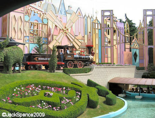 DLP%20It%27s%20A%20Small%20World%2004.jpg