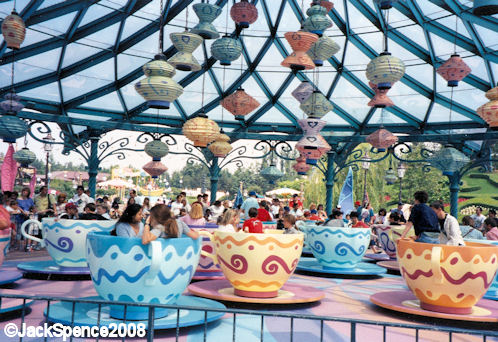 Disneyland Paris Fantasyland Mad Hatter's Tea Cups 