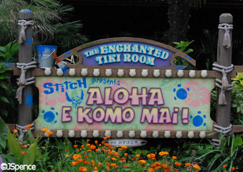 Enchanted Tiki Room: Stitch Presents Aloha e Komo Mai!