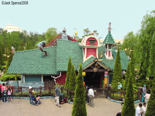 Gadget's Go Coaster Tokyo Disneyland