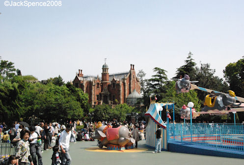 Haunted Mansion Tokyo Disneyland