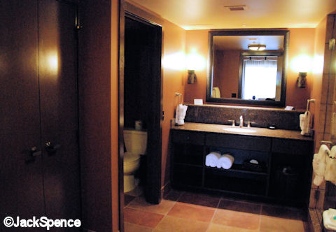 Kidani%20Village%20Bathroom%2001.jpg
