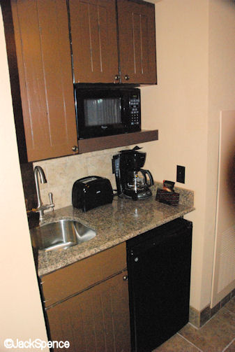 Kidani%20Village%20Studio%2002.jpg