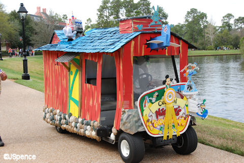 Barnstormer at Goofy's Wiseacre Farm