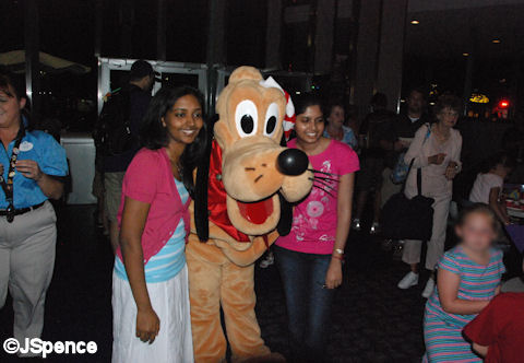Cosmic Ray's Jingle Dance & Play