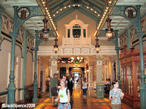 Disneyland Paris Town Square Arcades