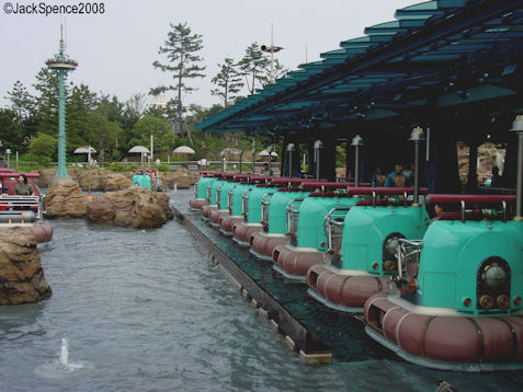 Aquatopia in Port Discovery Tokyo DisneySea